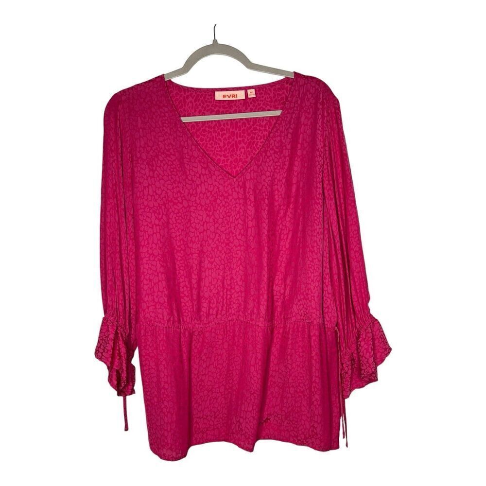 EVRI Womens Top Plus Size 1X Pink V-Neck Jacquard Leopard Print Blouse